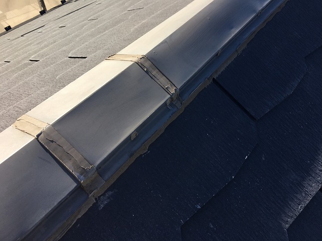 施工前の棟板金