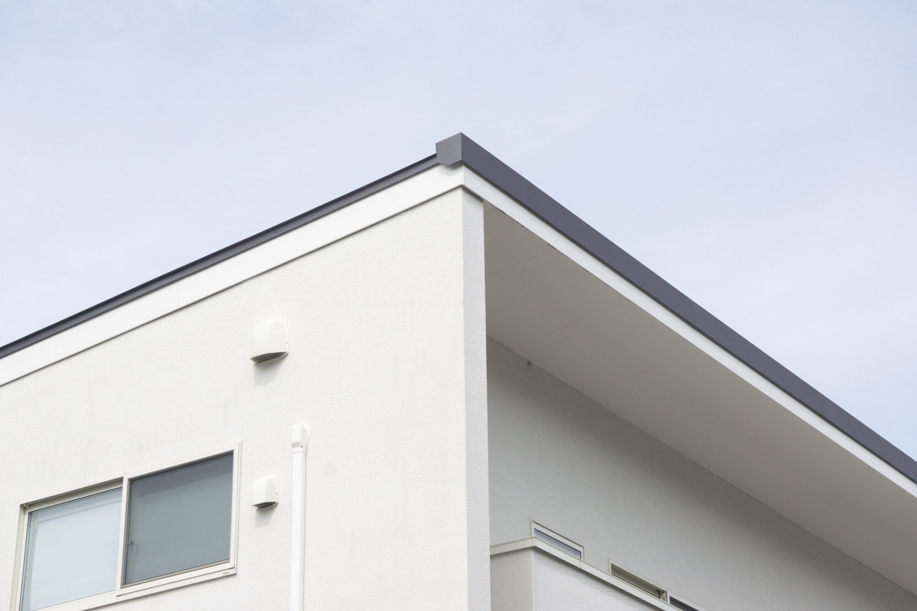 八王子市の皆さん、軒ゼロ住宅の雨漏りリスクはご存知ですか？