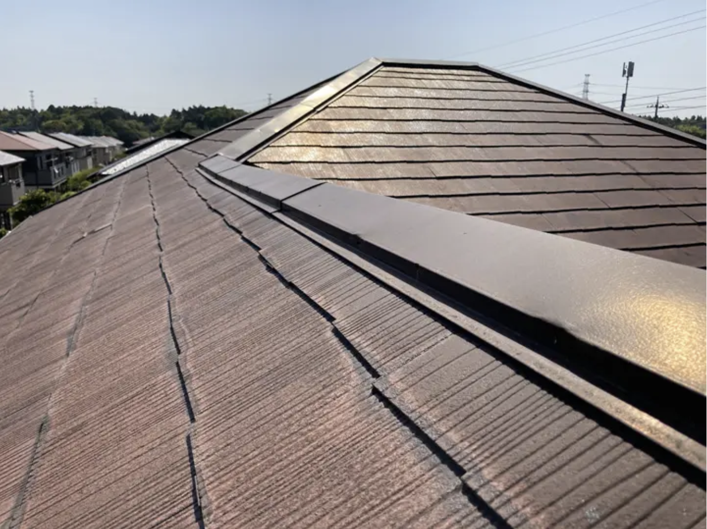 多摩市の皆さん、スレート屋根の雨漏り原因を解説します！