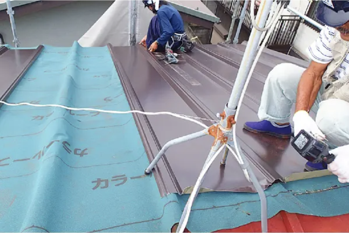 トタン屋根へのカバー工事