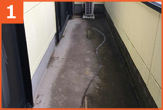 ベランダの洗浄風景