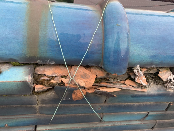 春日井市の雨漏りと雨樋詰まり瓦の破損