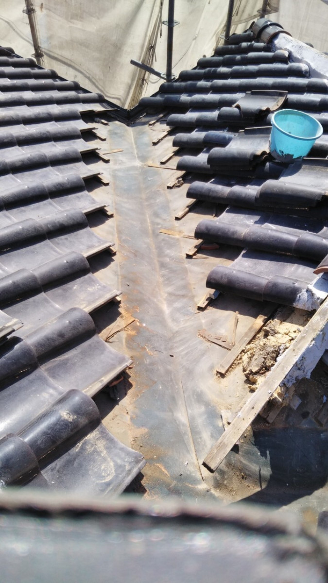 守山区の谷板金交換工事