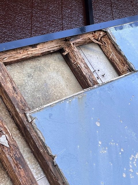 外壁ボードの裏の様子