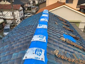 工事中の雨対策を行います