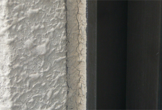 シーリングのヒビや亀裂