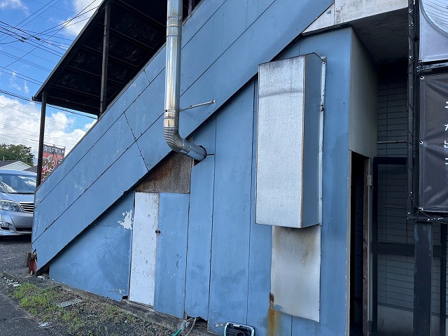 都城市にて、外壁ボードの劣化・傷みの確認に行って参りました。