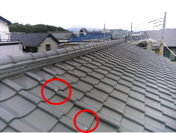 三島市瓦屋根欠け