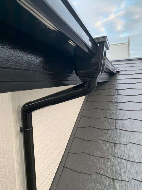 付帯塗装施工後の雨樋