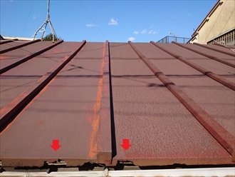 軒先から腐食が進み穴が開いてしまっていました