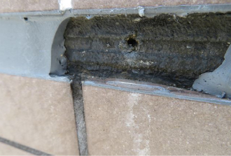 シーリングの剥落