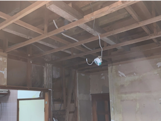 クロスを剥がした状態