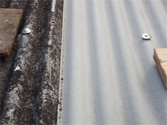 波スレートの設置