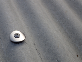 波板ビスの固定