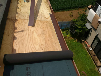 ルーフィング材を敷設