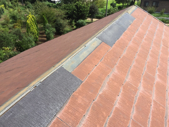 割れたスレートを差し替えます