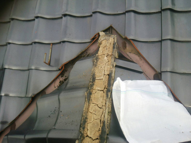 棟取り直し工事　瓦の撤去