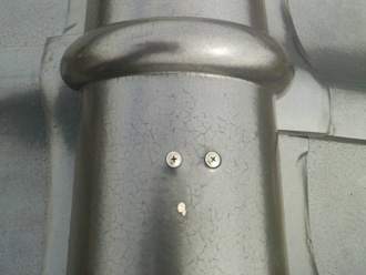 棟取り直し工事　ビスで固定