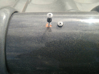 漆喰詰め直し工事　釘で固定