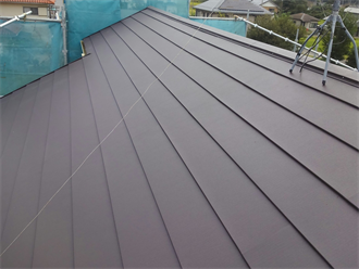 金属屋根の葺き替え工事完了