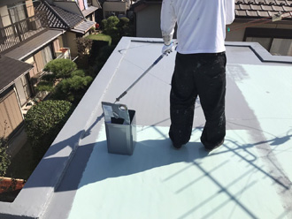 トップコート塗布の様子