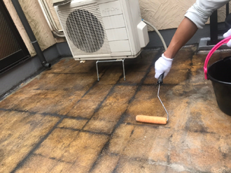 プライマーを塗布