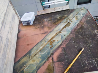 棟板金交換工事　古い板金の撤去