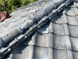 いぶし瓦の屋根材