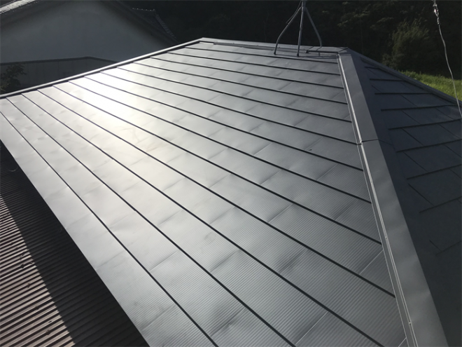 屋根葺き替え工事完了