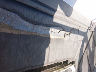 屋根の割れ