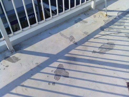 沼津市屋上雨漏り施工前