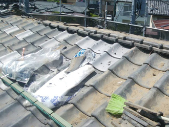 棟瓦取り直し工事　熨斗瓦設置