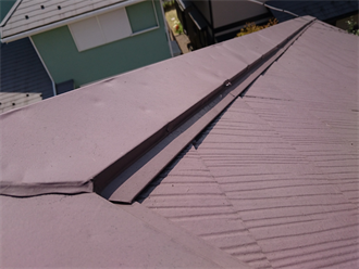 棟板金の釘浮き