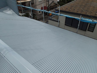 ガルバリウム波板