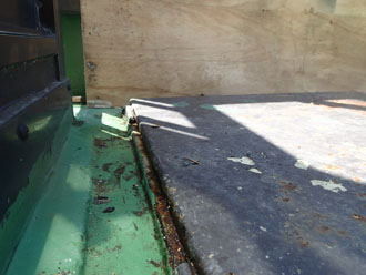 避難梯子の錆び