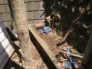 重みのある瓦が落下しては大変危険です