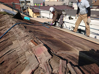 下地を設置します