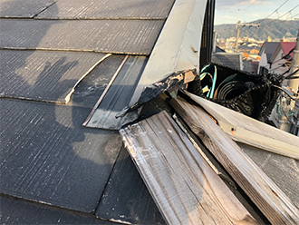 接合部の板金も捲れている