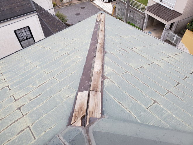 棟板金が飛散