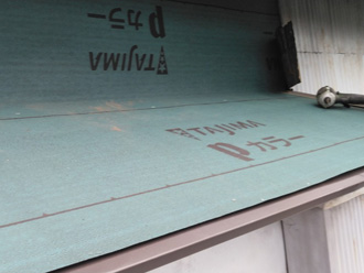 霧除け交換工事　防水紙設置