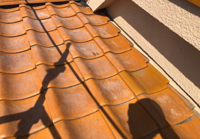 瓦葺き直し工事完了