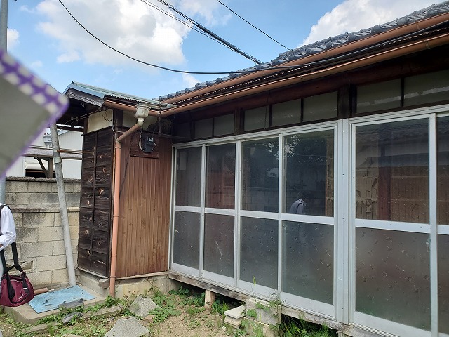 平屋ですが、昔ながらの外観がいい味を感じさせてくれますね。