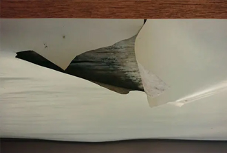 天井のクロスの剥がれ