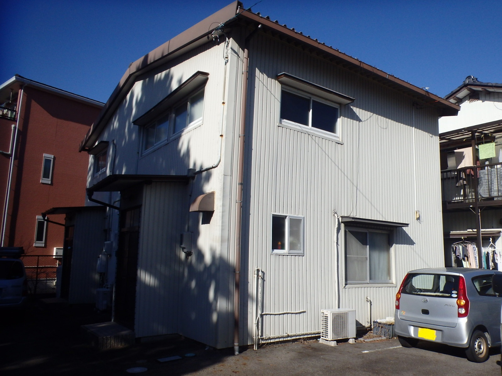 春日井市の社員寮の全景