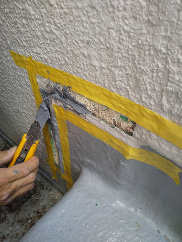 三島雨漏りコーキング