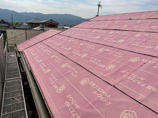 防水シート張り