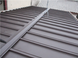 屋根カバー工事完工後