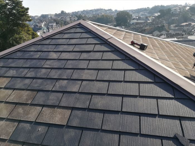 天窓を撤去し部分的に葺き替えて雨漏りを解消しました