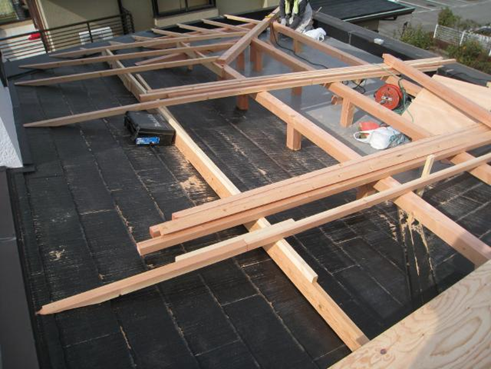 三島市雨漏り屋根カバー下地