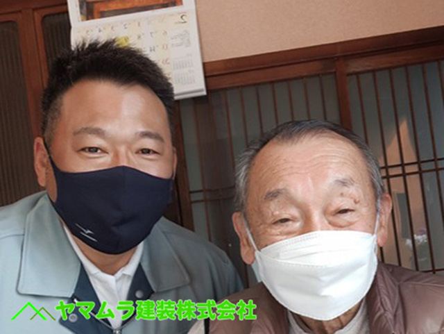 名古屋市南区　瓦葺き替え　お客様との記念撮影